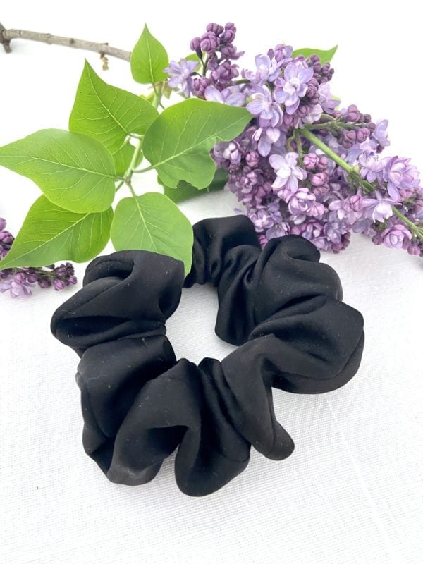 scrunchie chouchou satin noir bis