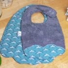 Bavoir lavable bébé en éponge de bambou gris Bio fait artisanalement en France